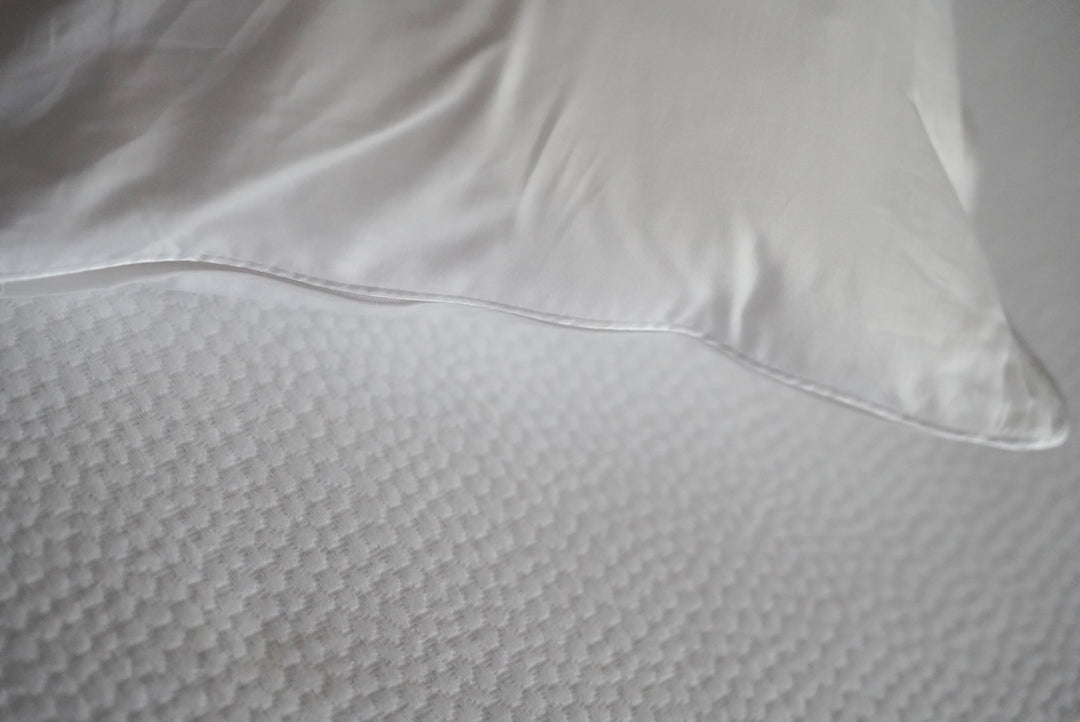 Sleeping Pillow Protector